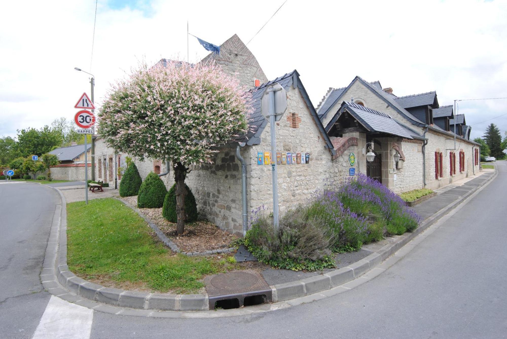 Le Grand Logis - Guest House - Bed And Breakfast Marchais  Exterior foto