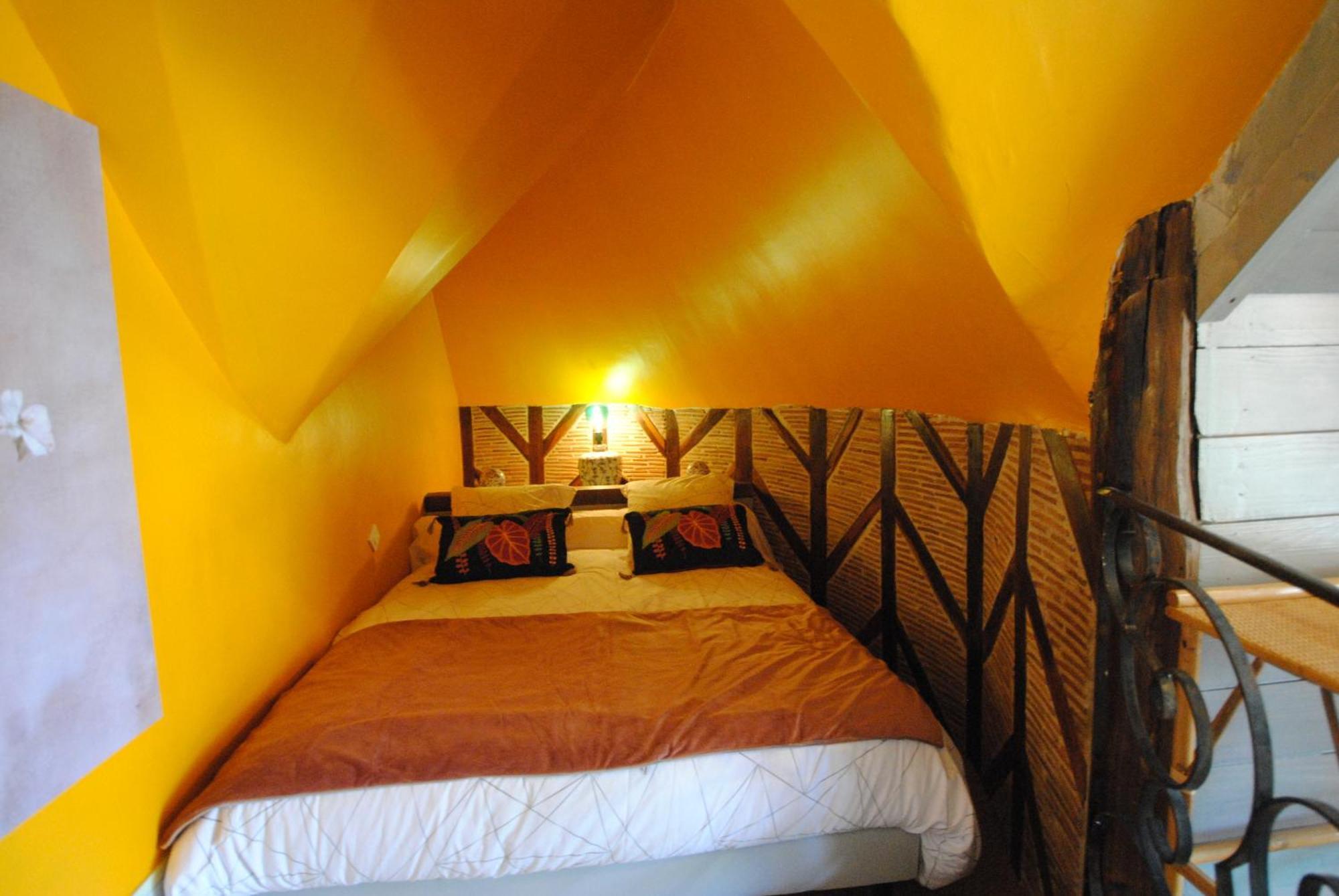 Le Grand Logis - Guest House - Bed And Breakfast Marchais  Cameră foto