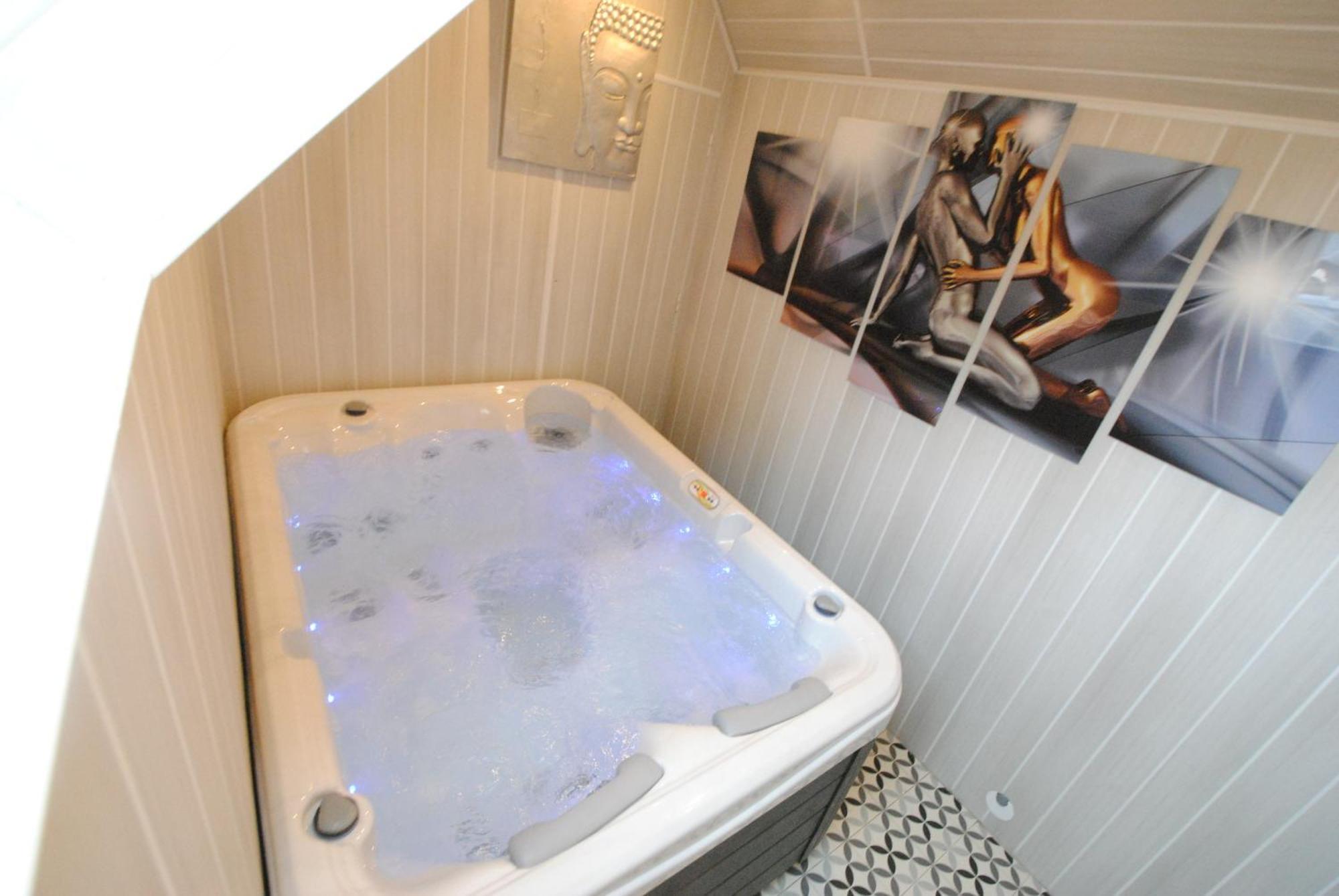 Le Grand Logis - Guest House - Bed And Breakfast Marchais  Cameră foto